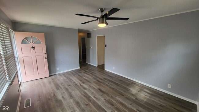Photo - 608 Bernard Ave