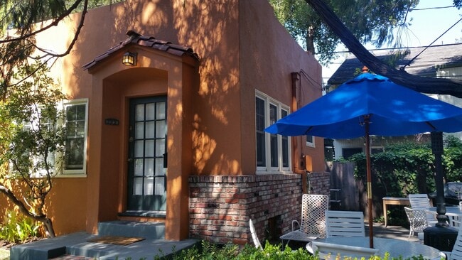 Photo - Hawthorne Gardens