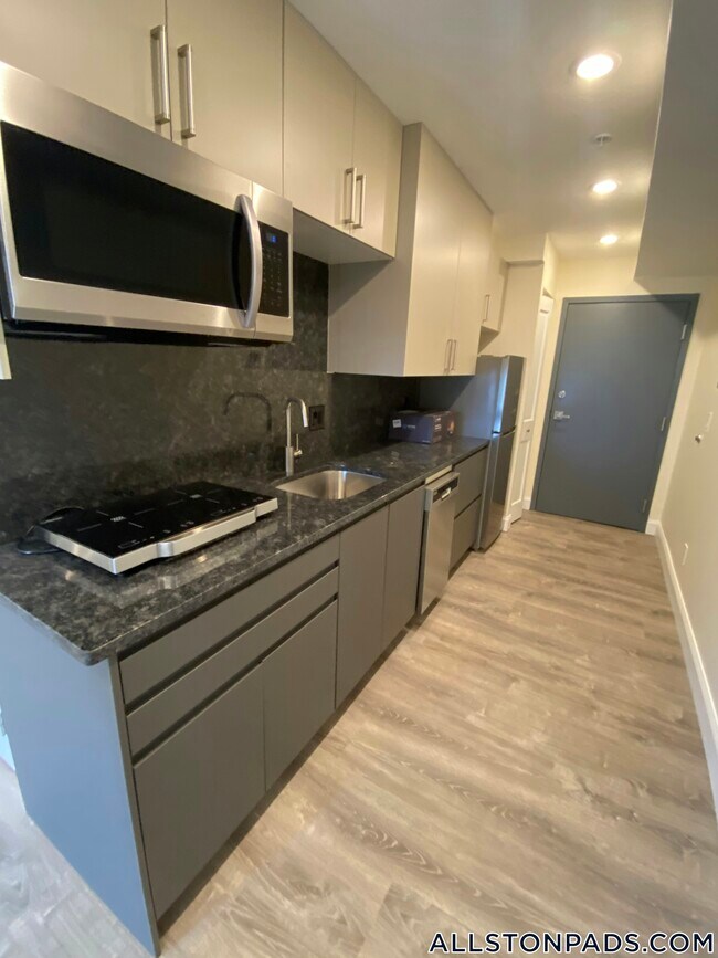 Photo - 1028a Commonwealth Ave Unit 202