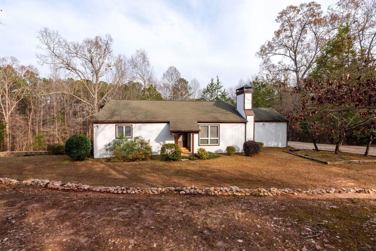 Oconee Country Living on 8+ Acres w/ Full ... - Oconee Country Living on 8+ Acres w/ Full ...