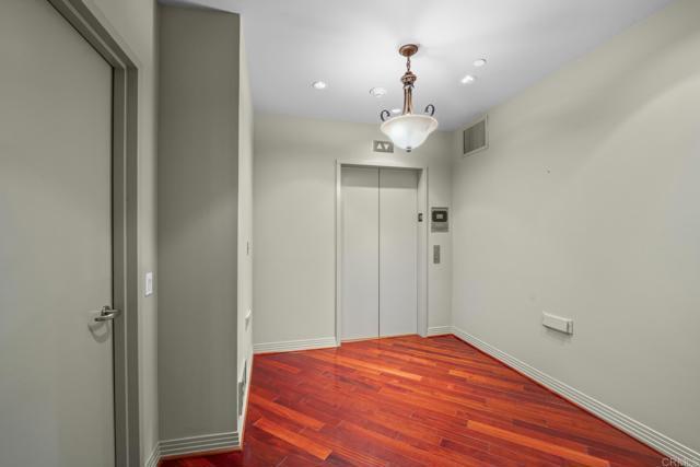 Photo - 2500 Sixth Ave Unit 702