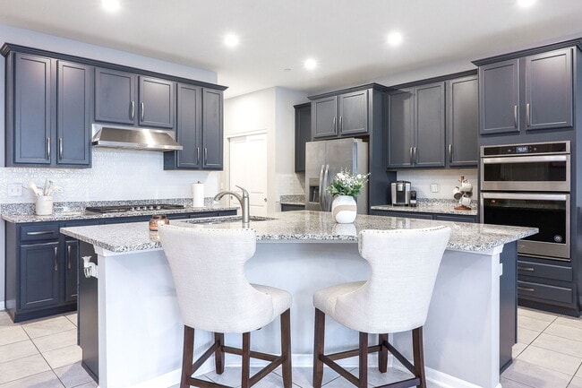 Photo - 169 Waverly Ct