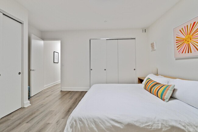 10 Hanover Square Unit SI FL14-ID337559P