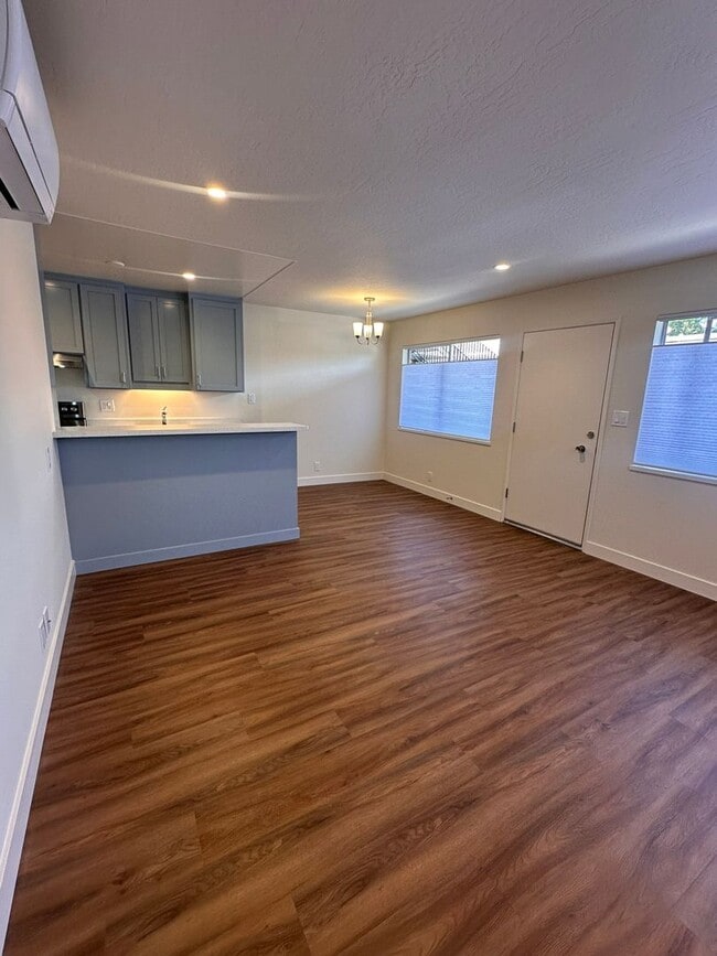Photo - Coral Manor Apartments Unit 3271 Beard Road