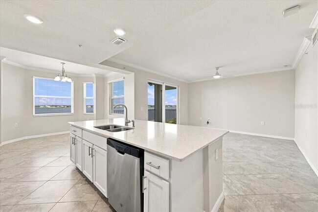 920 Tidewater Shores Loop Unit 307