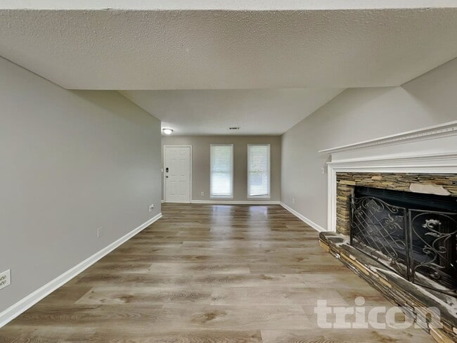 Photo - 39 Pine Grove Cir