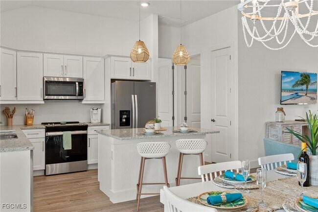 Photo - 154 SE 20th St