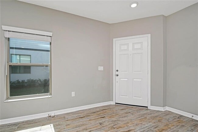 310 Cedar Bark Ln