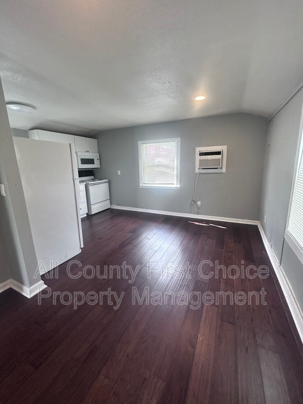 Photo - 5475 42nd St N