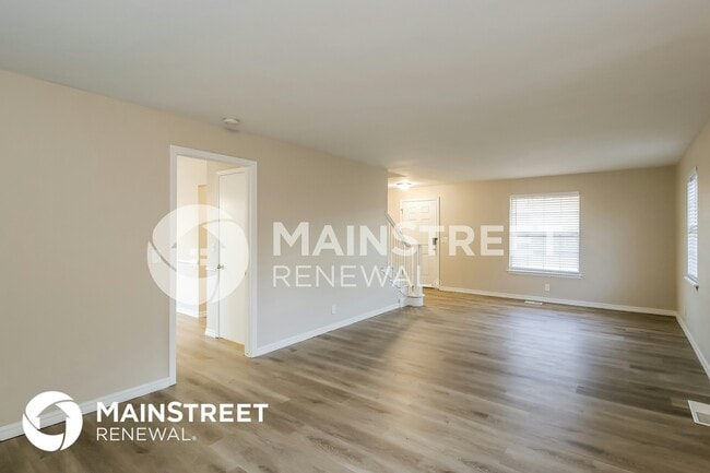 Photo - 901 NE 81st St