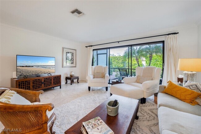 Photo - 1080 6th St S