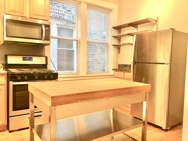 Photo - 2651 W Thomas St Unit 3F