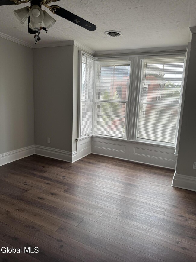 Photo - 528 4th Ave Unit #2