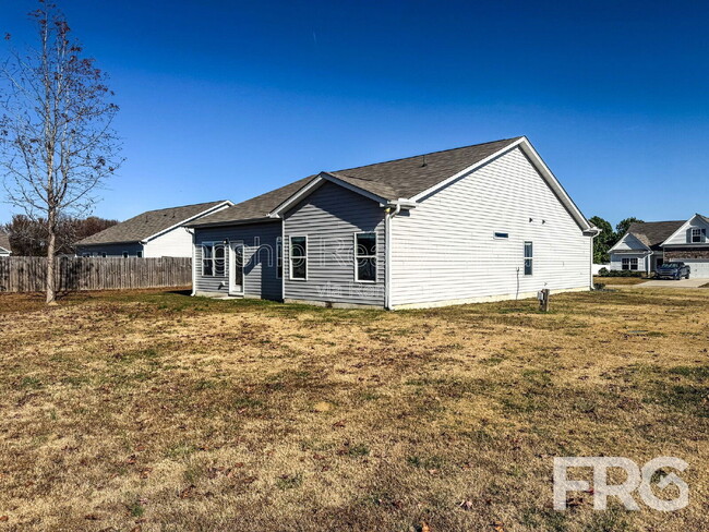 Photo - 202 Kenison Way