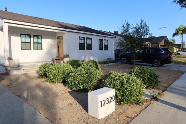 Building Photo - 12320 Burl Ave