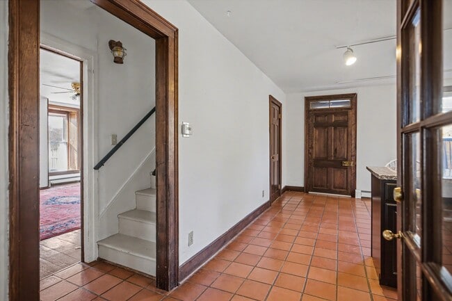 Photo - 739 Sergeantsville Rd