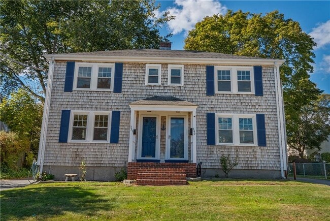 Photo - 349 Boulevard