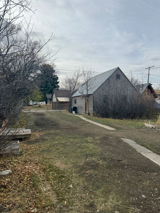Photo - 420 S 6th St
