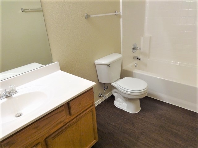 Photo - 210 Trees Dr