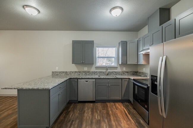 Photo - 384 24th St NE