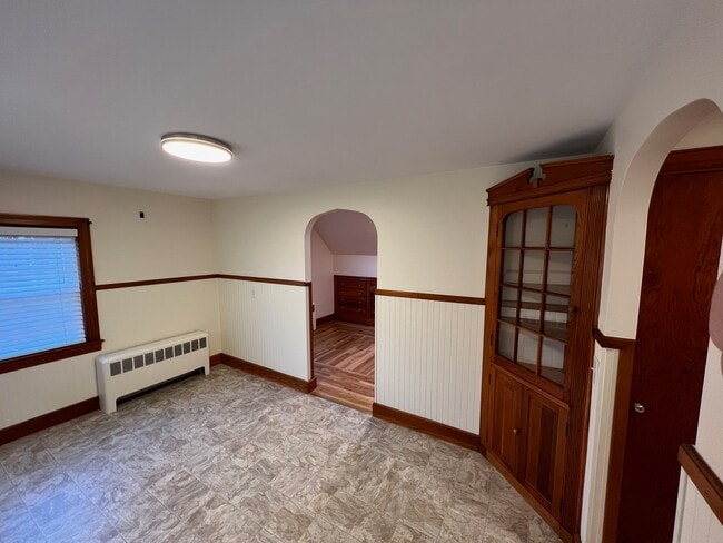 Photo - 964 Wellington Rd