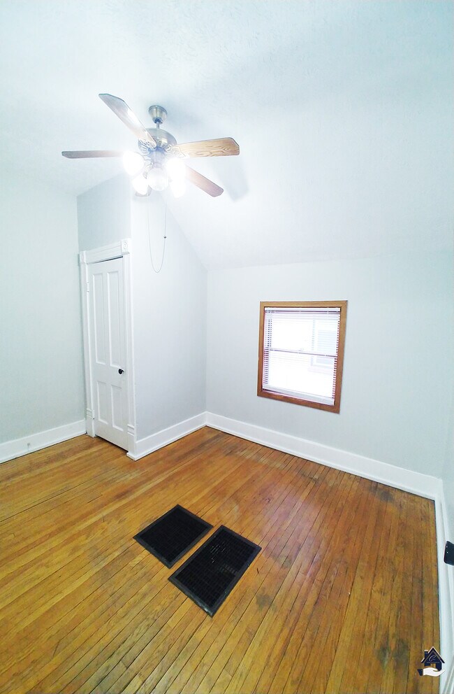 Photo - CNC Leasing Group