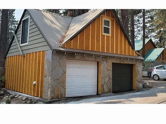 Photo - 13341 Moraine Rd