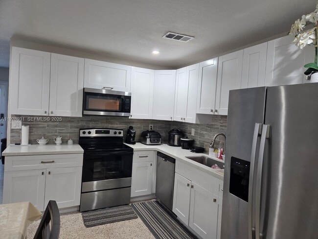 Photo - 9228 SW 37th St Unit 9228