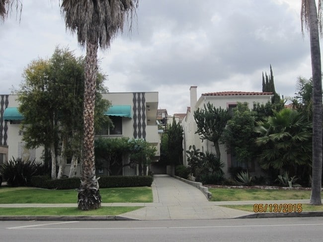 Photo - 1906 Overland Ave