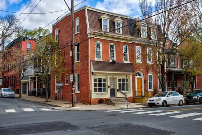 403 Lancaster Ave