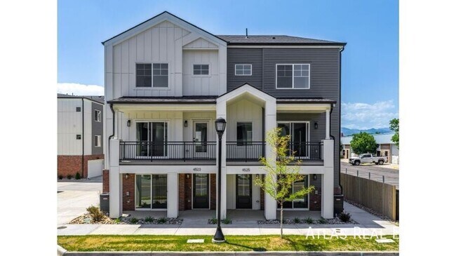 Photo - 4505 Tabor St