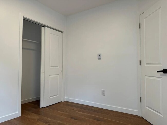 Photo - 6223 Wayne Ave Unidad 2L