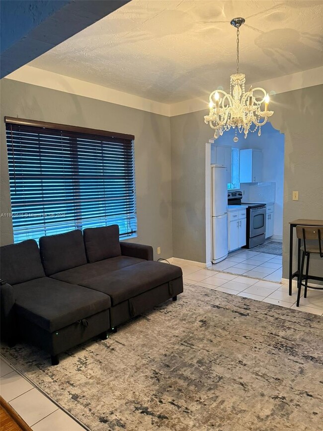 Photo - 935 9th St Unidad 2A