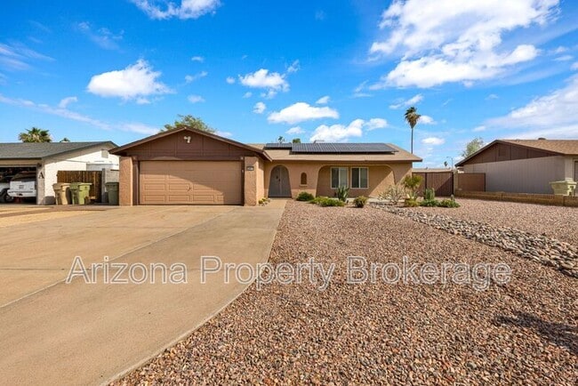 Photo - 5610 W Grovers Ave House