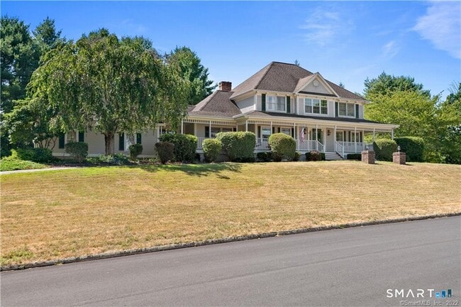 Photo - 8 Genesee Ln