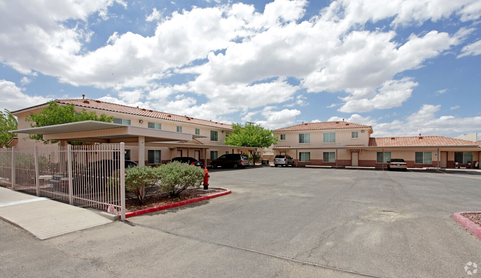 Meadowbrook Townhomes - Meadowbrook Townhomes