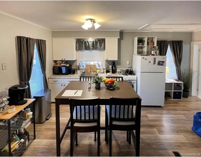 Photo - 280 Maple Ave Unit 3