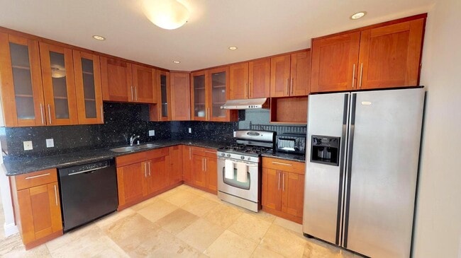 1612 45th Ave