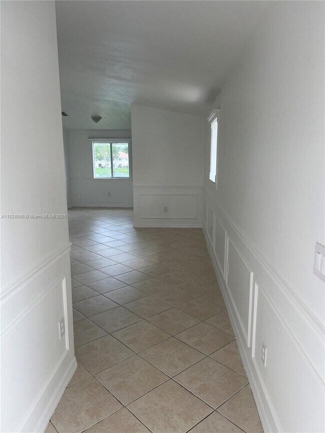 Photo - 2921 SE 12th Rd Unit 206-56