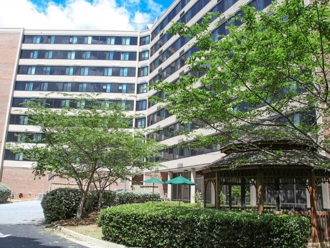 Photo - Lakewood Christian Manor