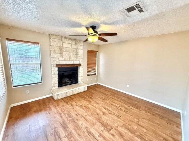 Photo - 8811 Schick Rd