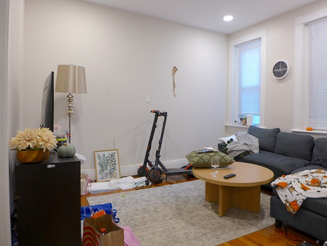 146 Gove St