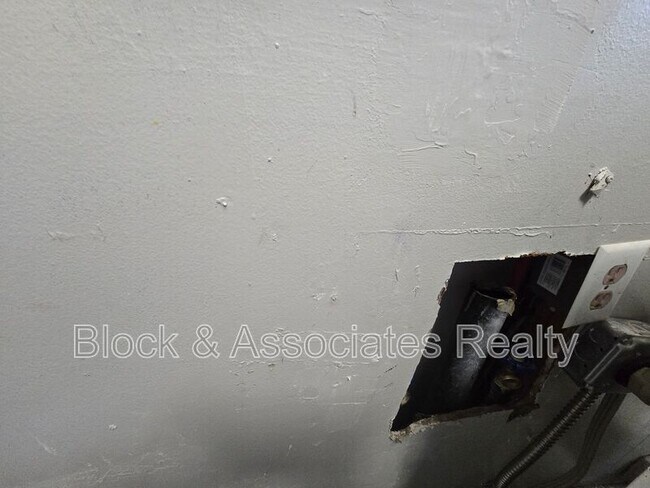 Photo - 3308 Archdale Rd Unit Apt B