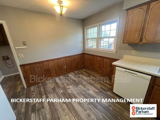 Photo - 4661 Acorn St