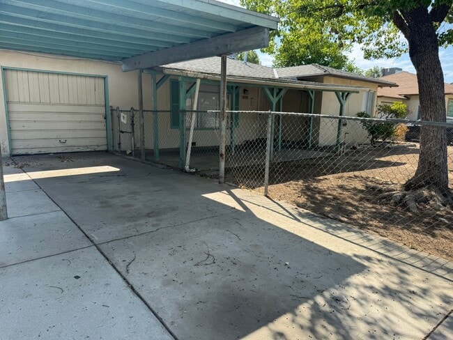 Photo - 3874 Arden Dr S