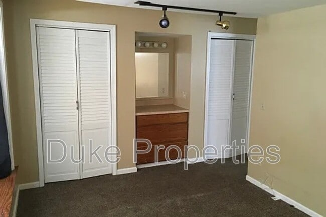 Photo - 1179 Genesee St
