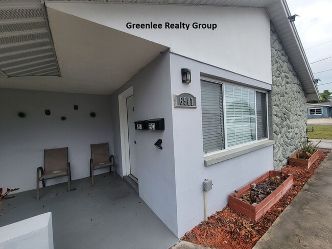 Photo - Walk to Downtown New Port Richey – Updated 2 Bed / 1 Bath Duplex!