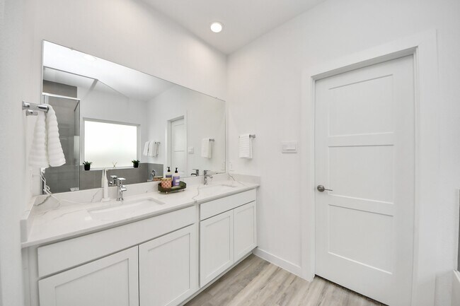 Photo - 1548 Dawn Hbr Dr