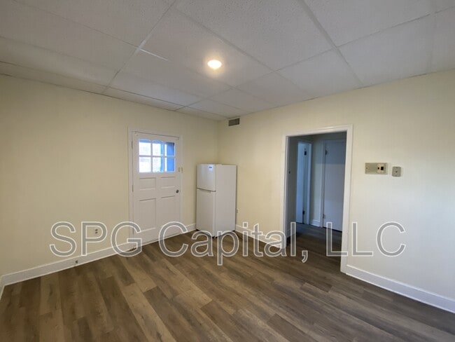 Photo - 5 Center Square Unit 35