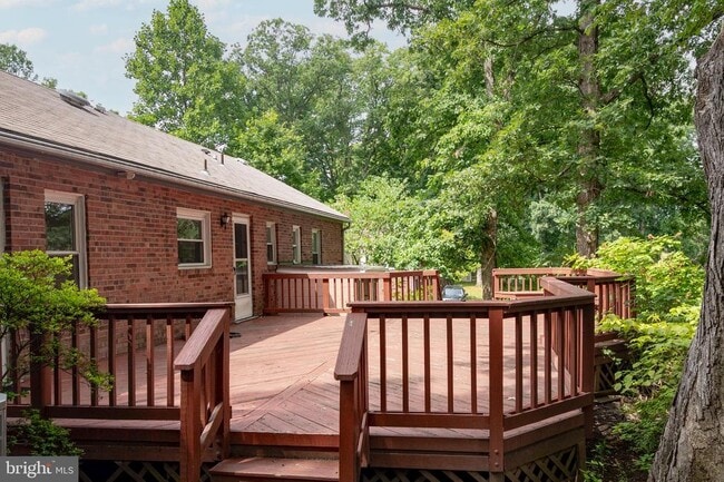 Photo - 5708 Dawes Ave